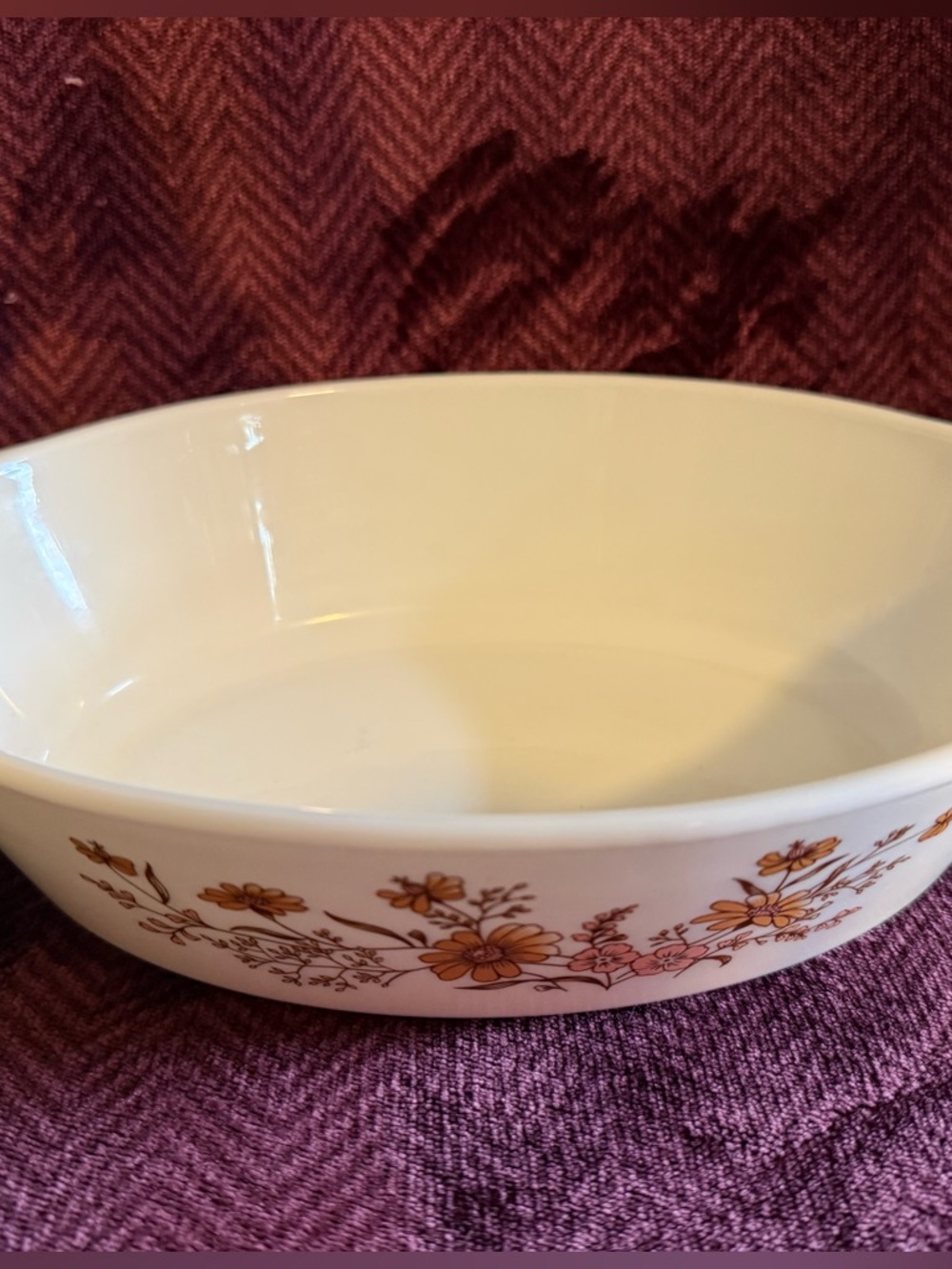 Pyrex serving dish - Picture 3 of 5